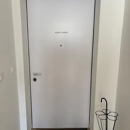 Angel Wings Premium * לובליאנה